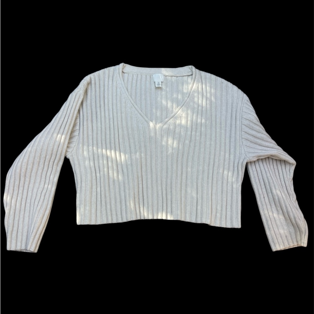 H&M Women's Cream Ribbed Sweater cropped